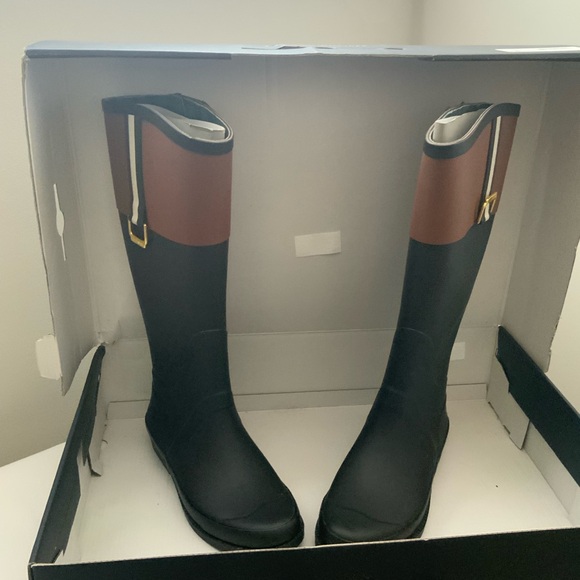 Tommy Hilfiger rain boots - Picture 2 of 5